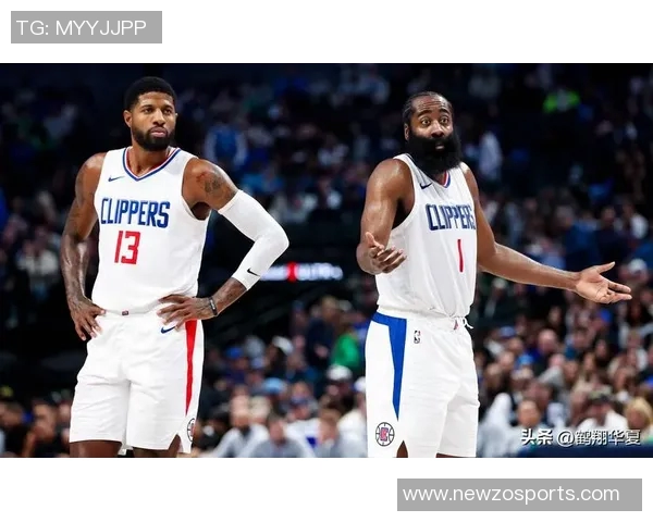 哈登绝杀三分遭打手心情低落却依然穿越人海温暖拥抱马克西母亲